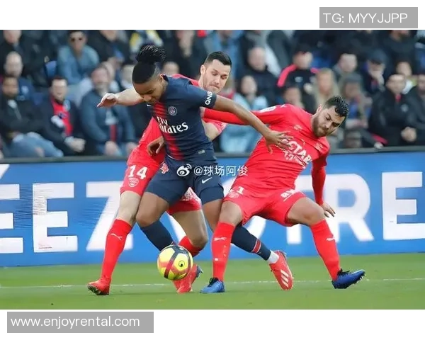 南锡与巴斯蒂亚激战正酣谁能在法乙赛场中笑到最后